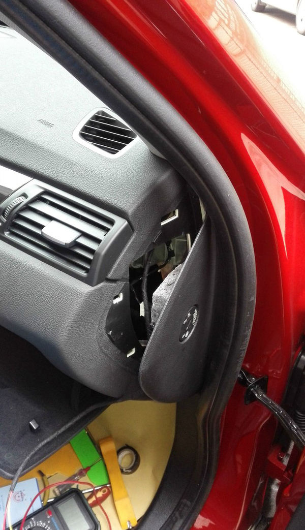 如何为宝马X3安装隐藏行车记录仪